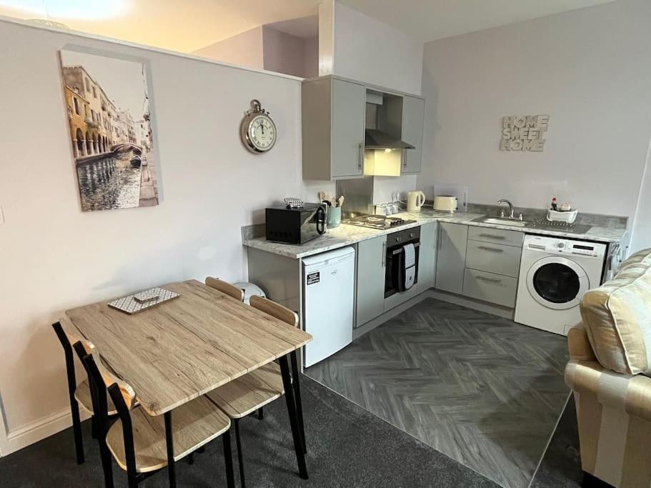 The Print Room, 1 Bedroom Ground Floor Apartment 칼라일 외부 사진
