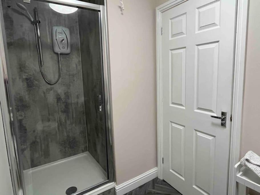 The Print Room, 1 Bedroom Ground Floor Apartment 칼라일 외부 사진