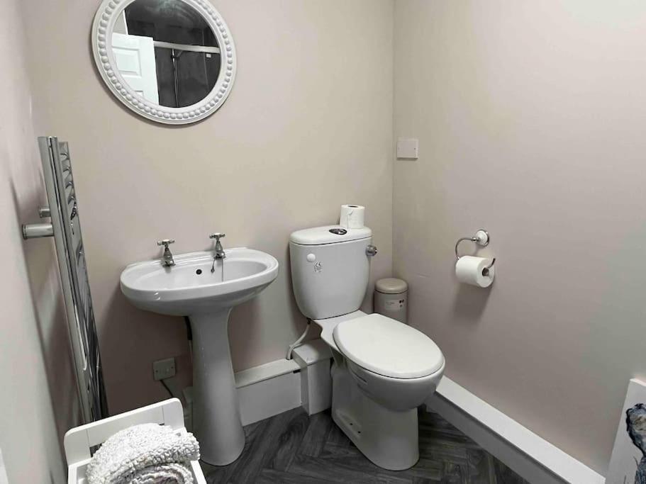 The Print Room, 1 Bedroom Ground Floor Apartment 칼라일 외부 사진